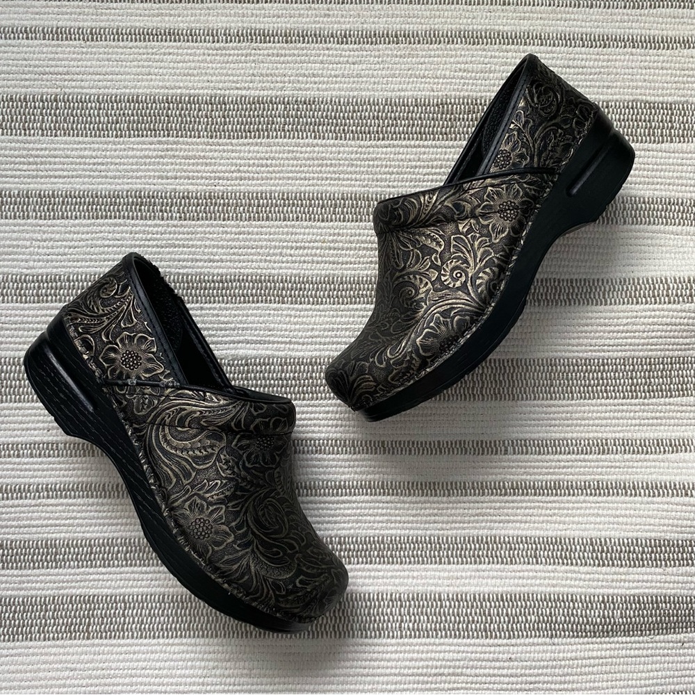 Dansko Professional Tooled Clog Black Antique
